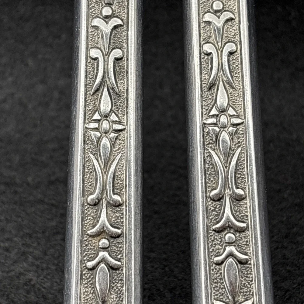 2  Siboney Grand Prix Stainless Modern Hollow Dinner Knives Textured Japan